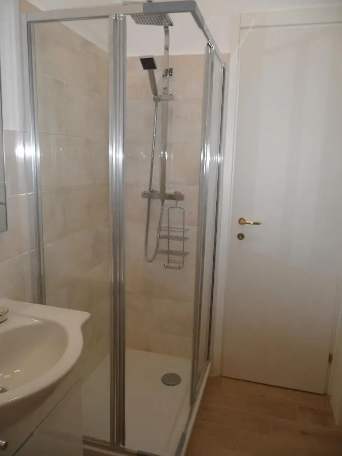 La Vie En Rose Apartment Rapallo 0*,  Italy